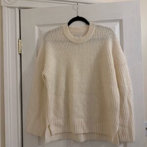 Abercrombie & Fitch women’s Cream Crewneck Sweater
